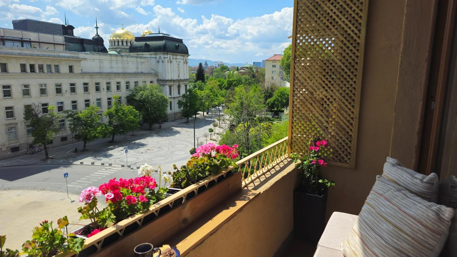 S Irma Apartment - Amazing View Of The Golden Domes Sofia