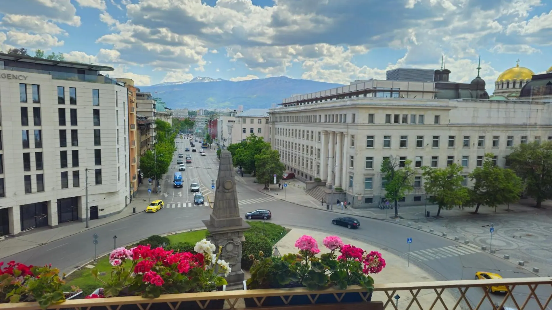 S Irma Apartment - Amazing View Of The Golden Domes Sofia